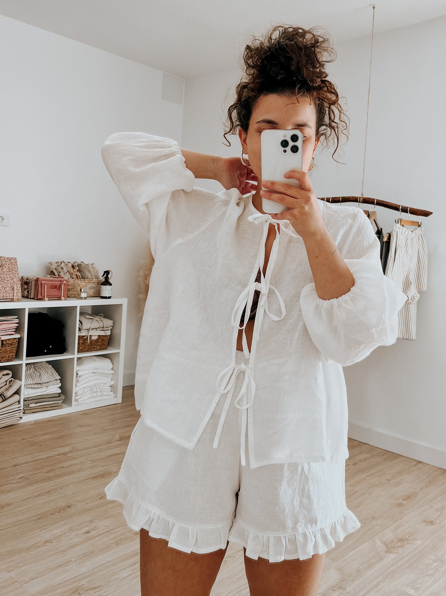 White linen ruffled shorts