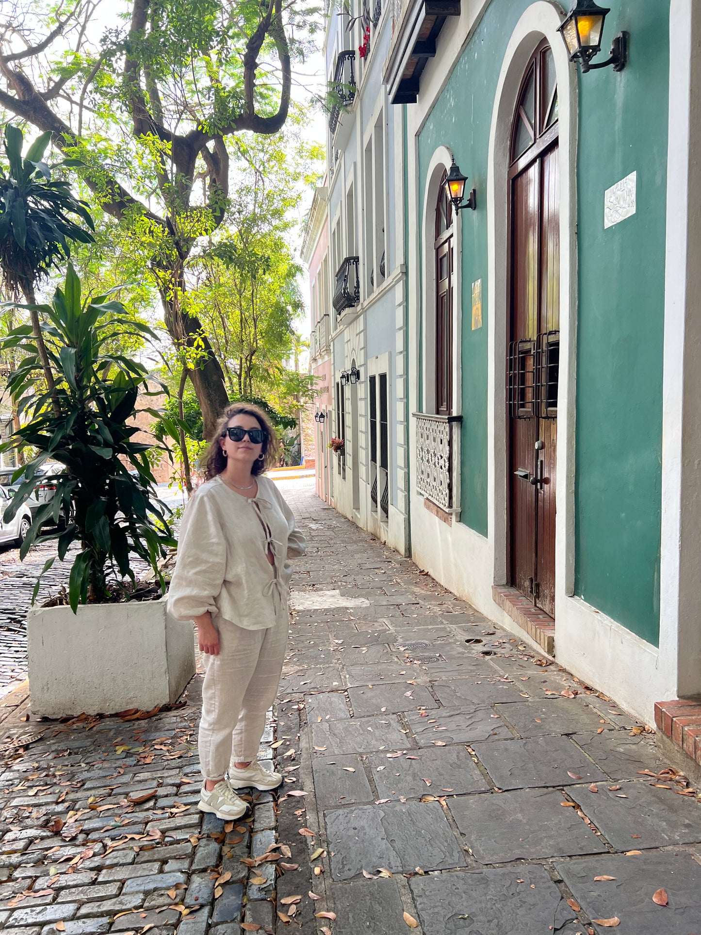 Palma blouse sand linen