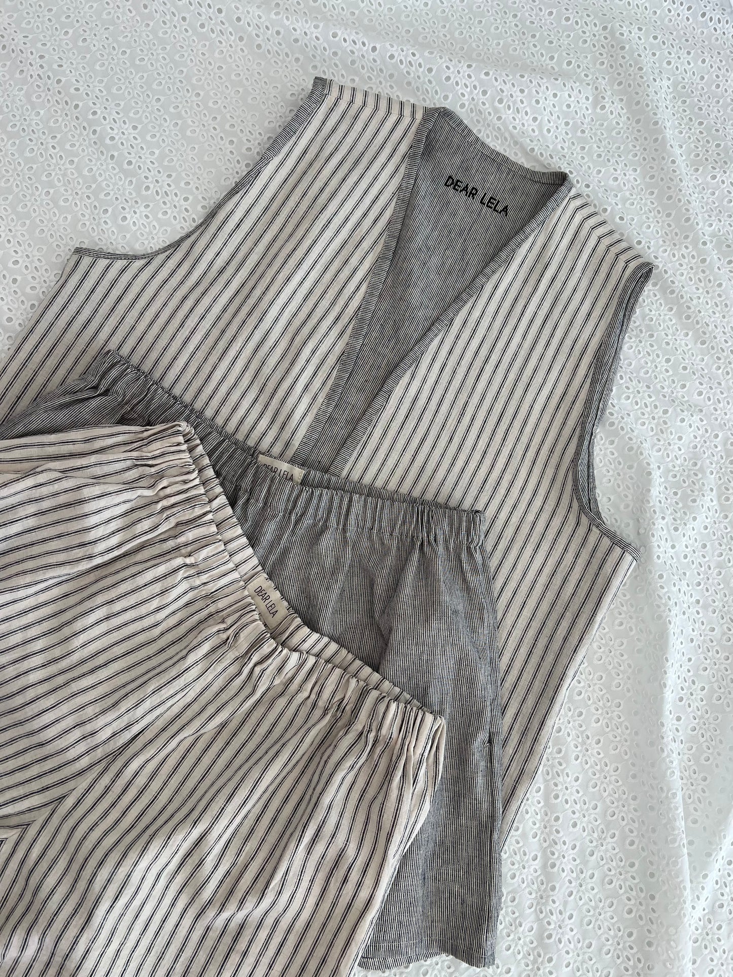 Striped linen shorts