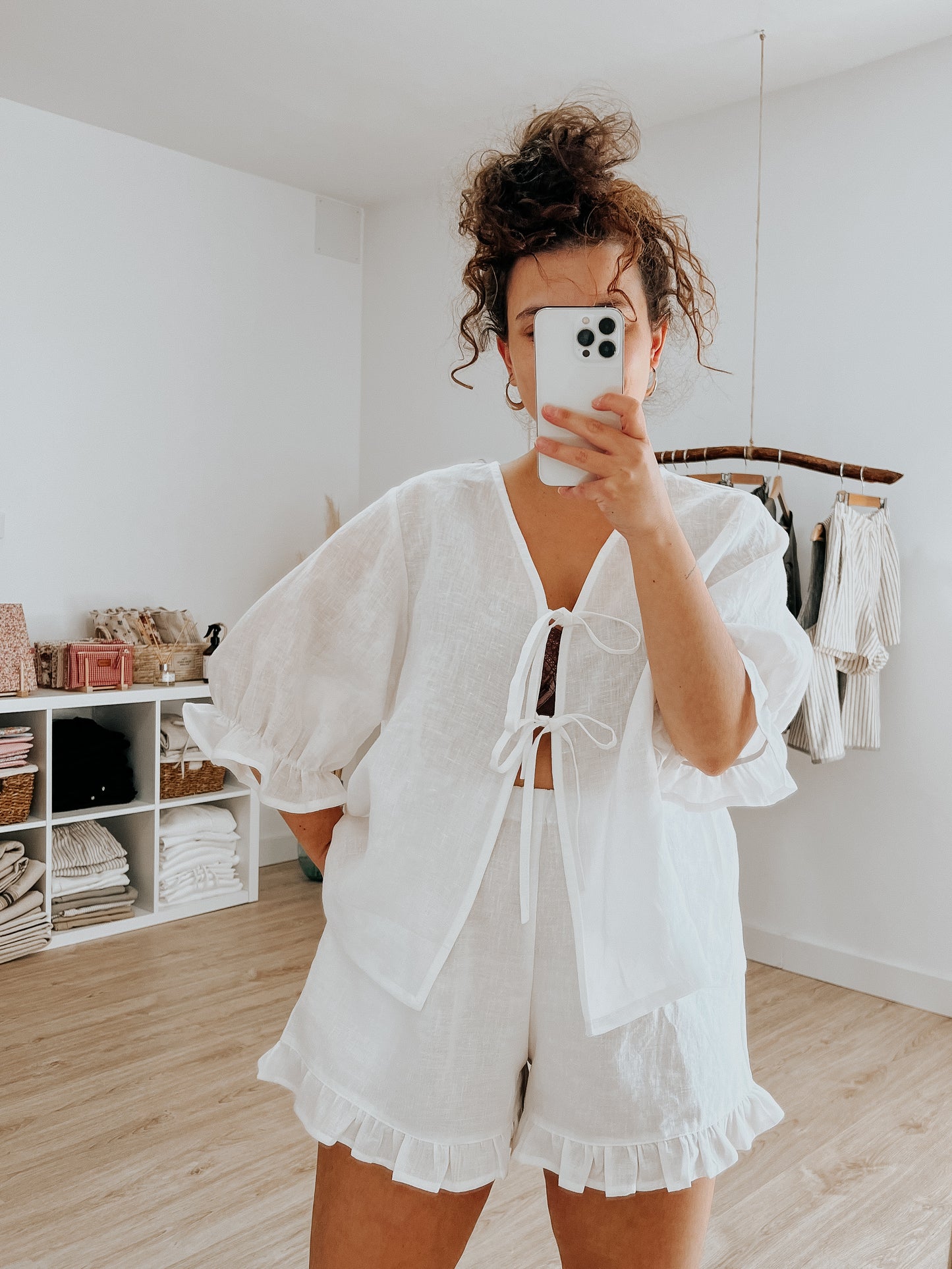 White linen ruffled shorts