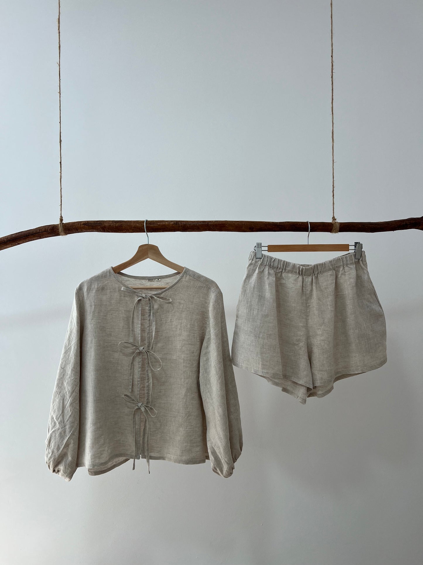 Palma blouse sand linen