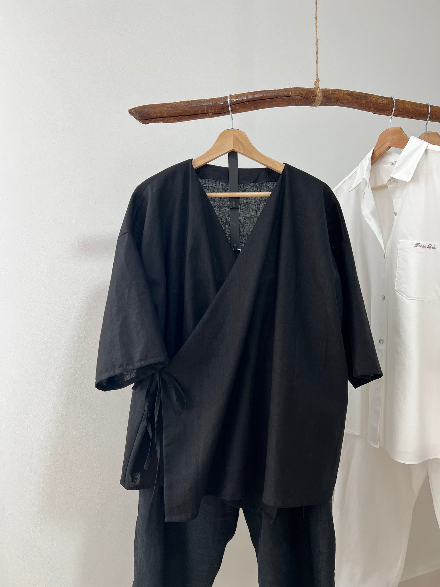 Acapulco blouse black linen