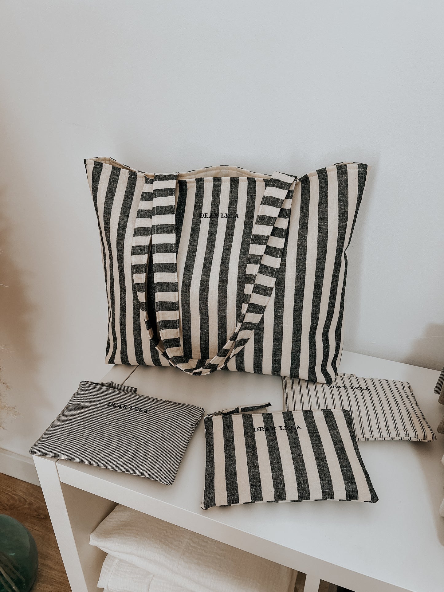 Neceser plano rayitas