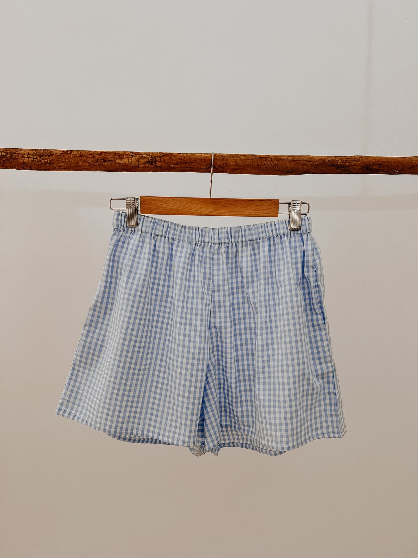 Shorts cuadro azul cielo