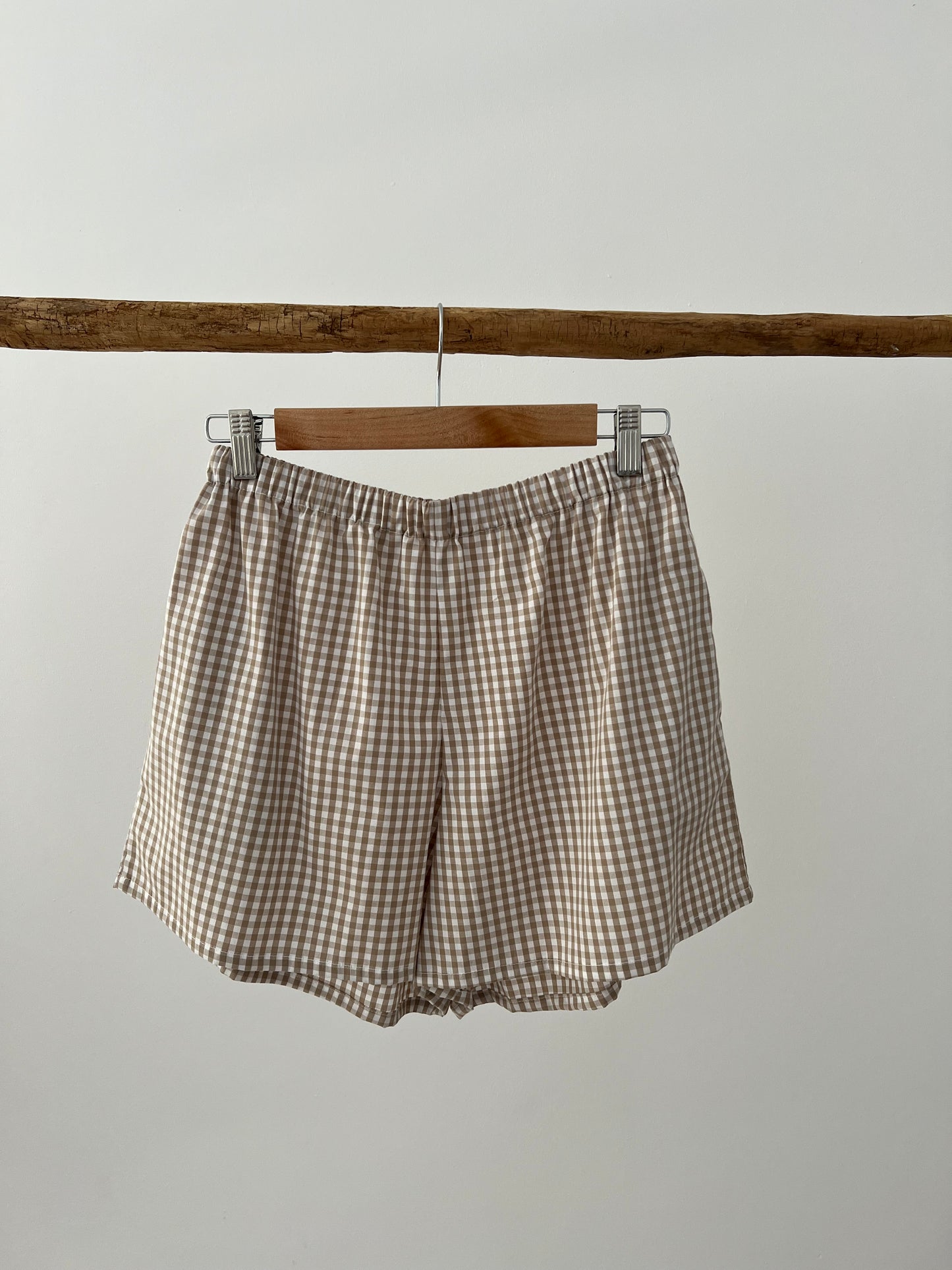 Shorts cuadro beige