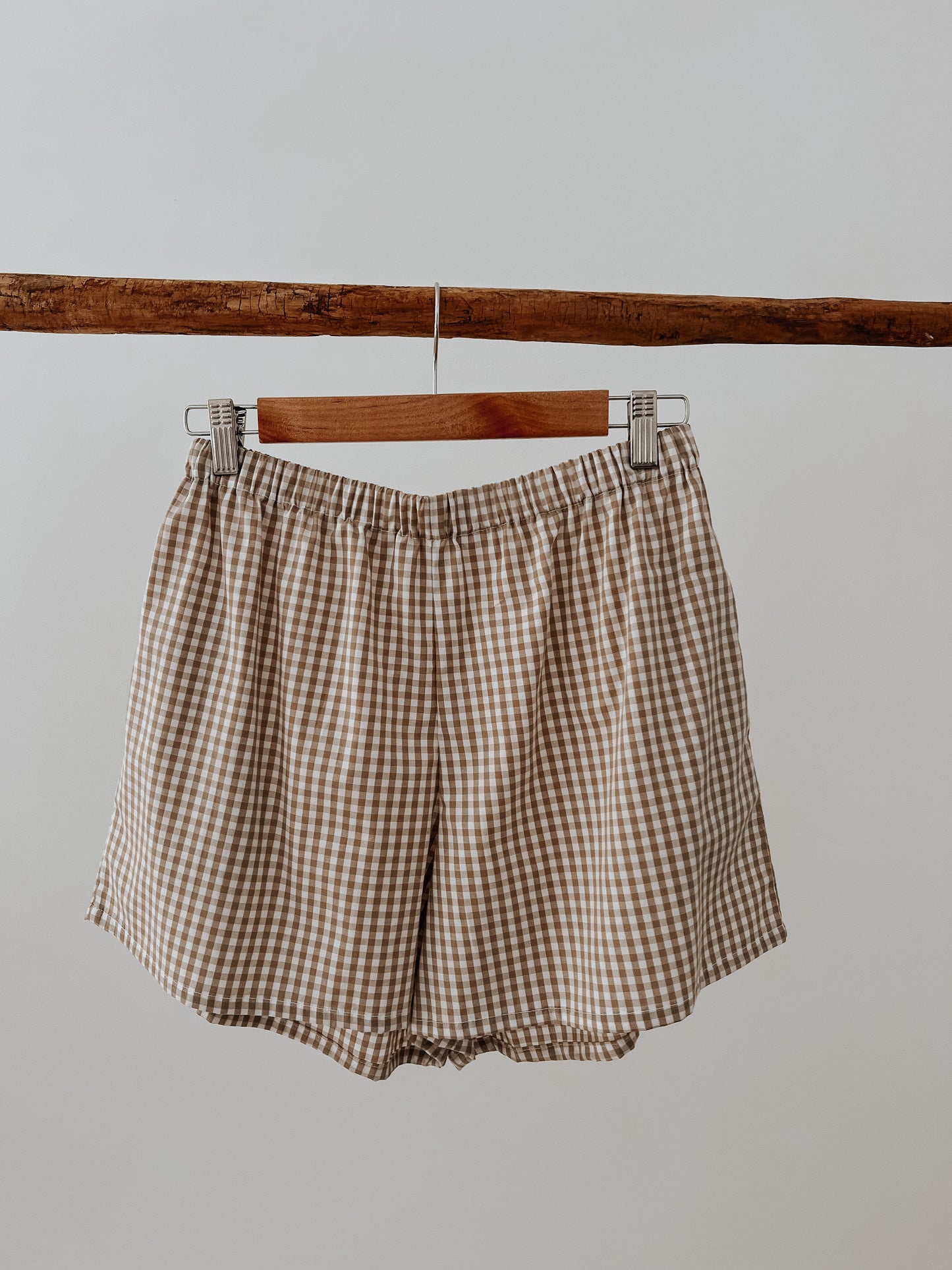 Shorts cuadro beige