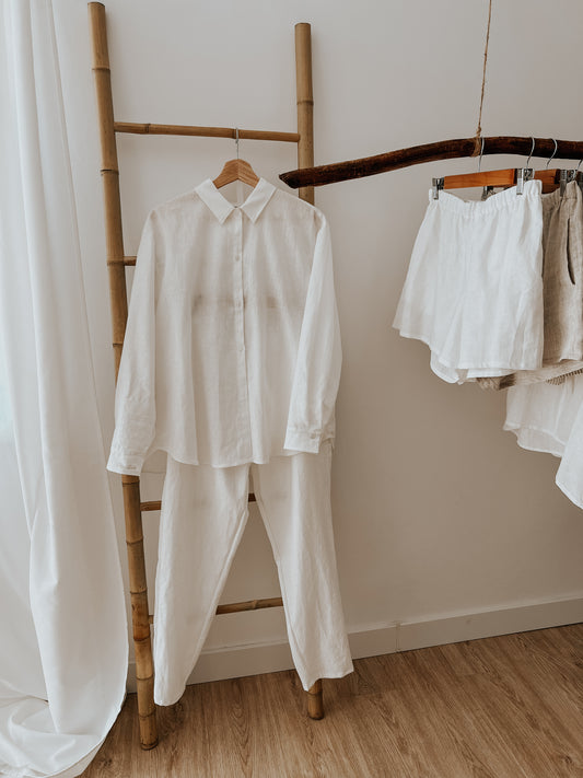 Pantalones blancos de lino